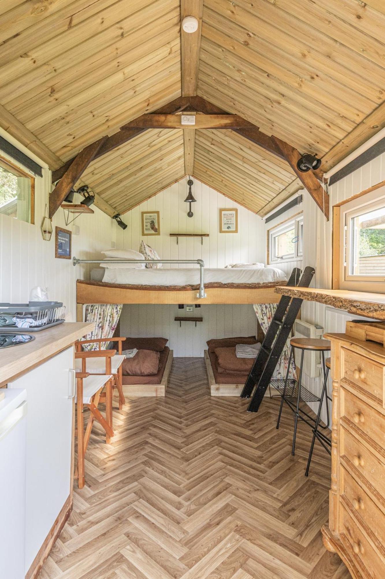 Dartmoor Reach Alpaca Farm Heated Cabins 5 Mins Drive To Dartmoor Bovey Tracey Chambre photo
