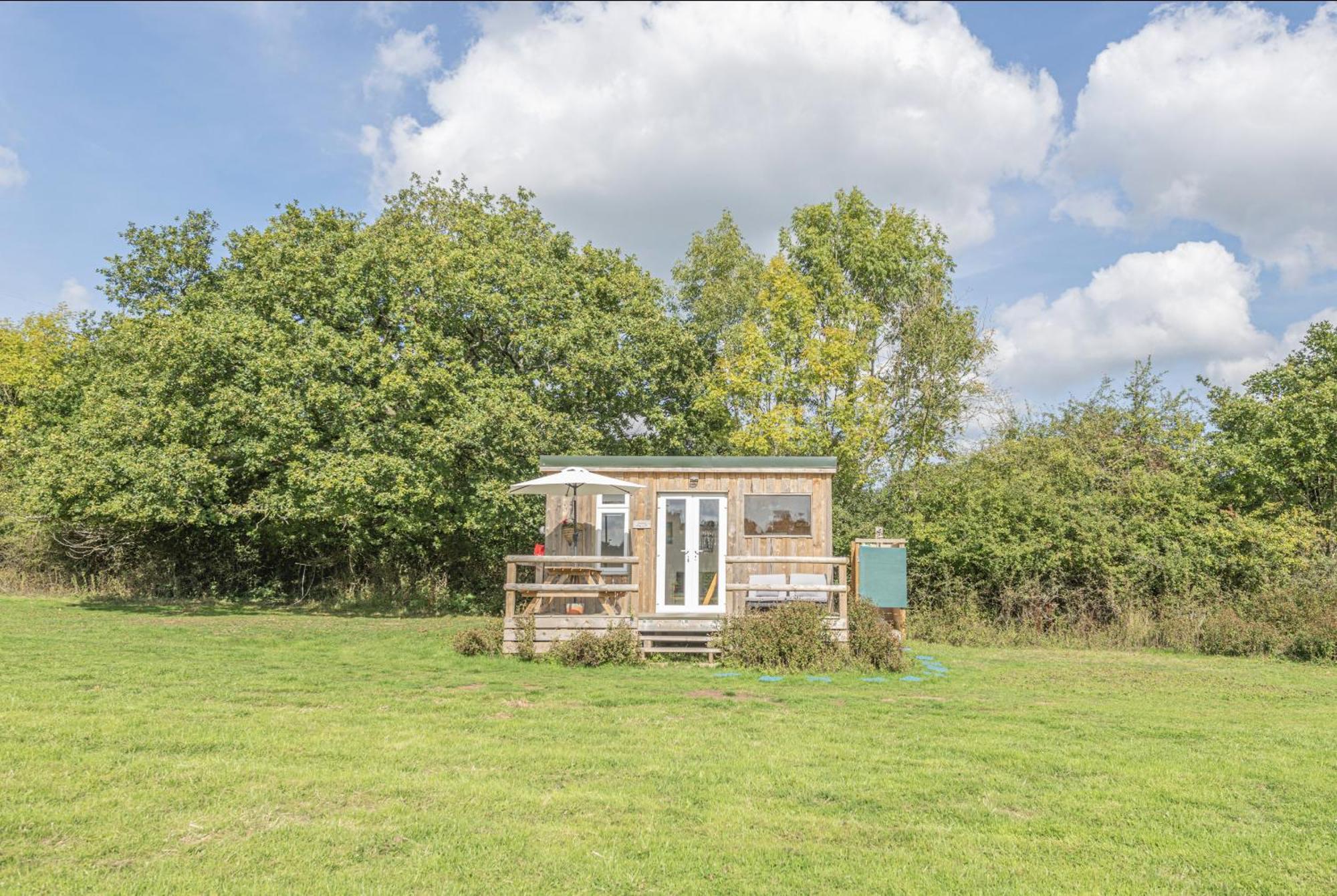 Dartmoor Reach Alpaca Farm Heated Cabins 5 Mins Drive To Dartmoor Bovey Tracey Extérieur photo